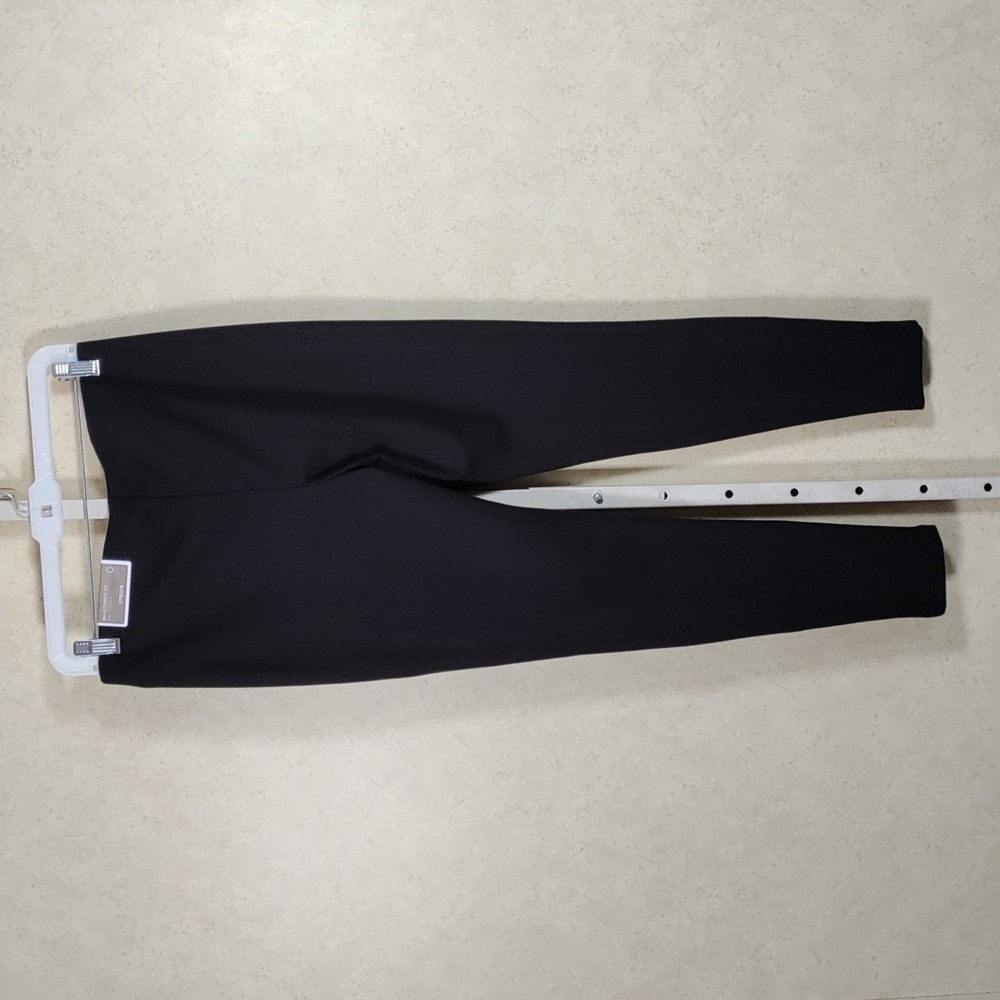 H174 Chico's black Ultimate Fit Knit Leggings 0 4 NWT - Picture 4 of 11